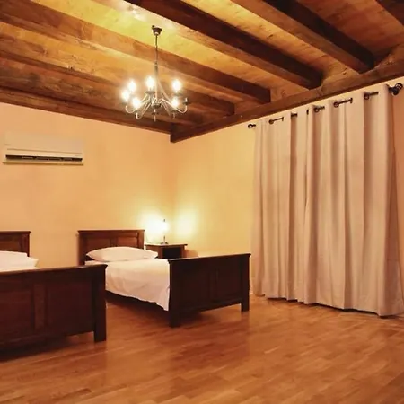 Villa Hollywood *